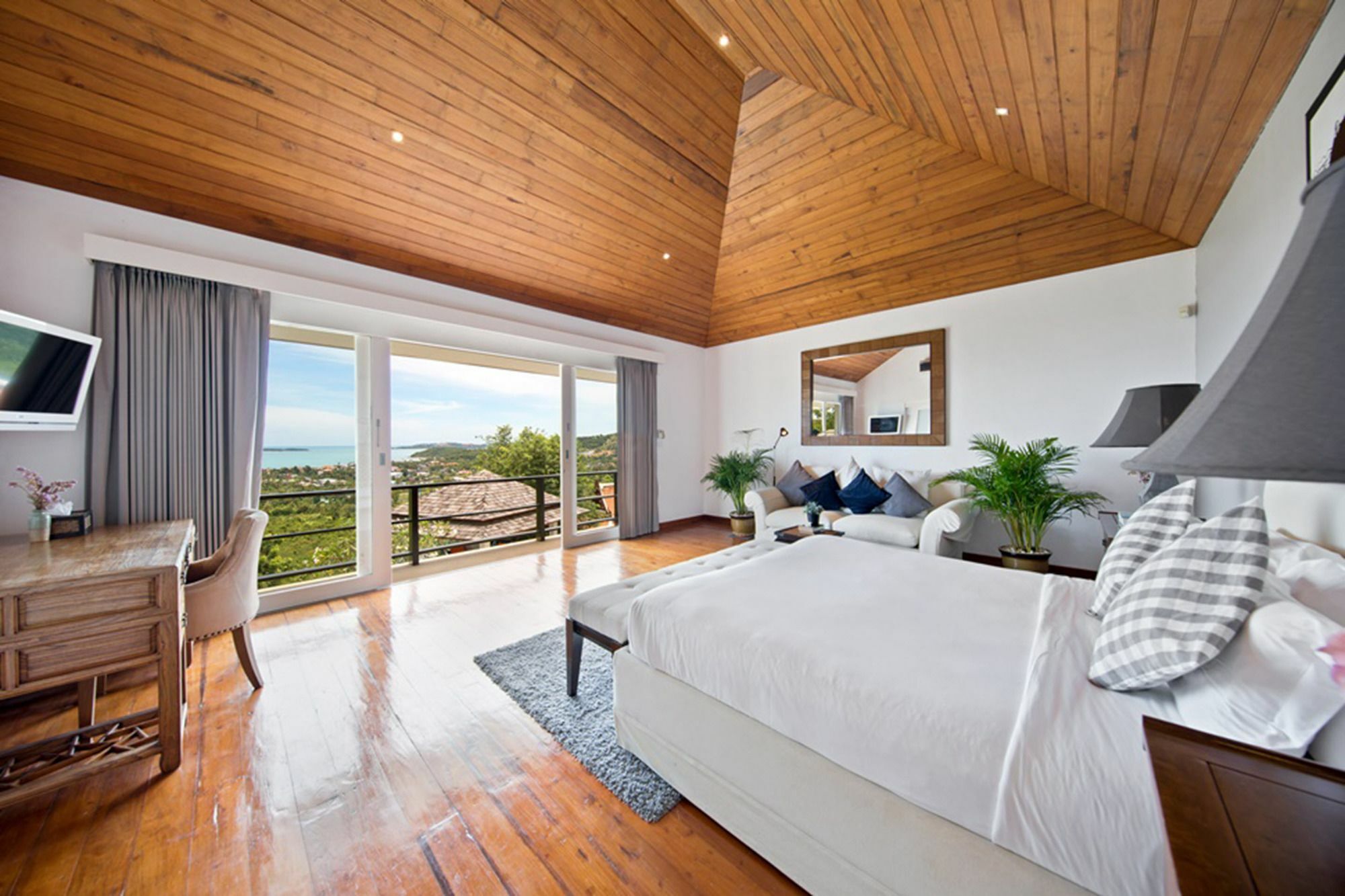 Mullion Cove Villa *